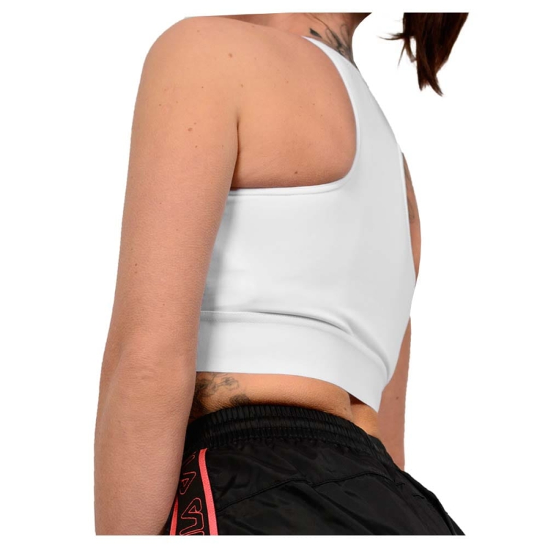 Tył białego topu sportowego Fila