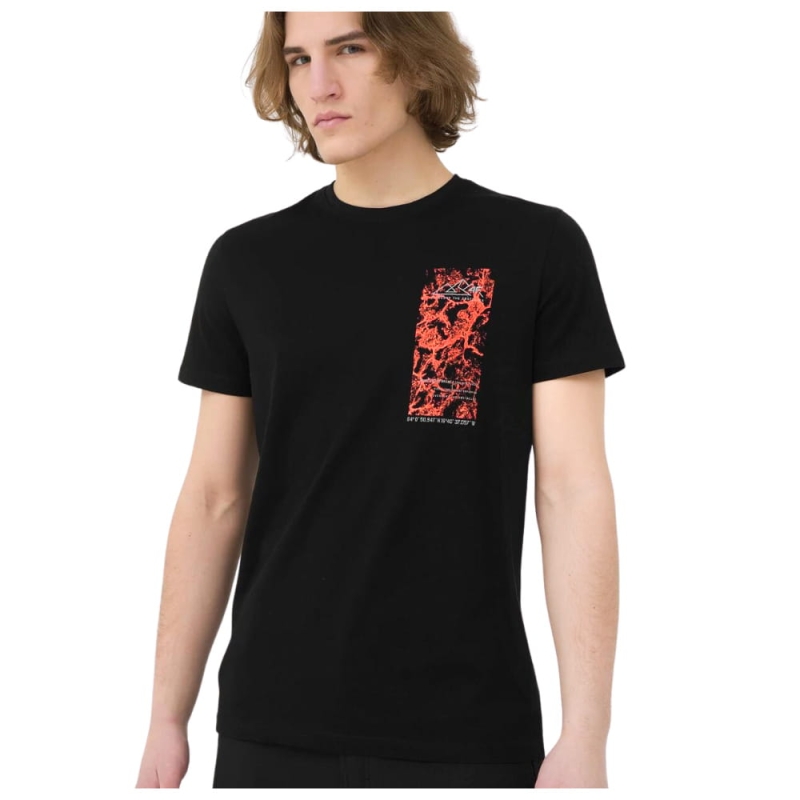 4F T-shirt Koszulka TTSHM487 Czarna na modelu