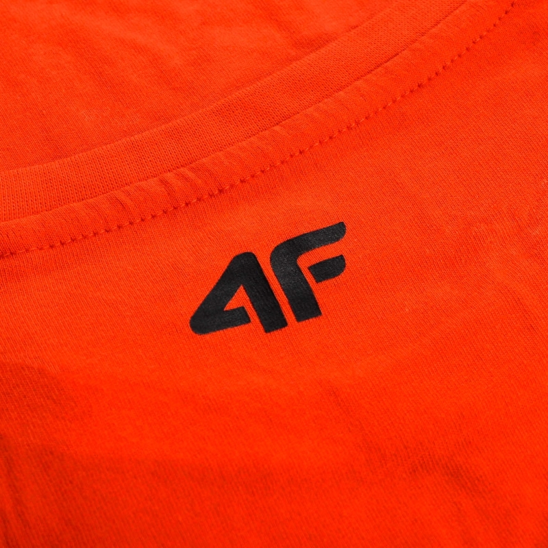 Zbliżenie na logo 4F T-shirt Koszulka Pomarańczowa Rise Above TTSHM488