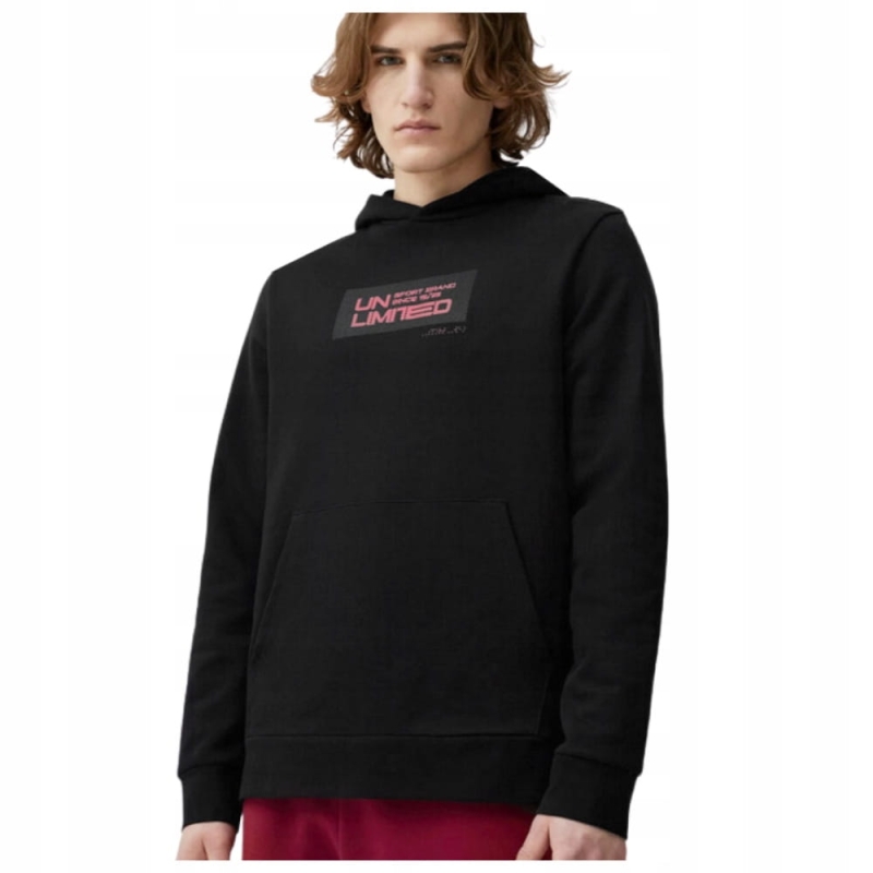 4F Bluza Męska z Kapturem Sportowa TSWSM549 Czarna na modelu