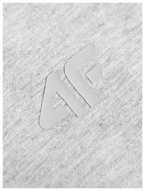 Logo 4F na szarej damskiej koszulce polo