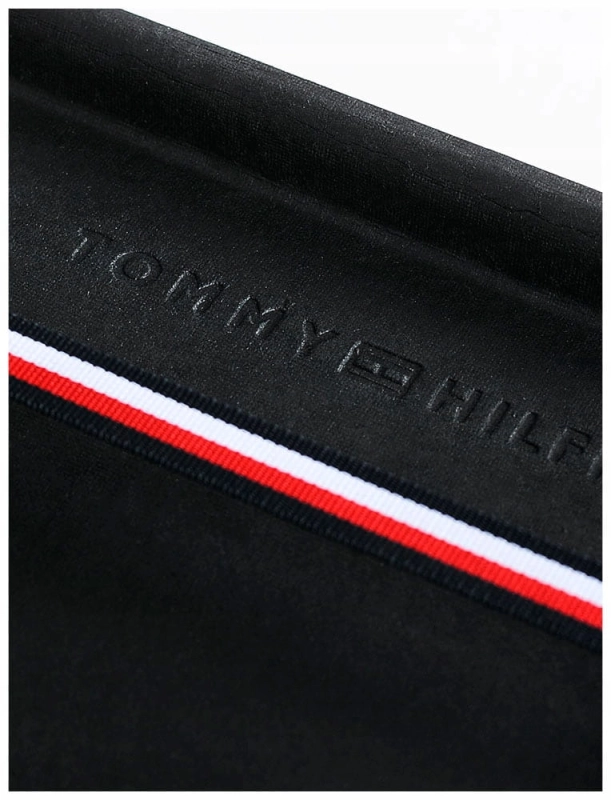 TOMMY-HILFIGER-Skarpety-Meskie-GIFTBOX-BLACK-39-42-Wzor-dominujacy-bez-wzoru.jpg