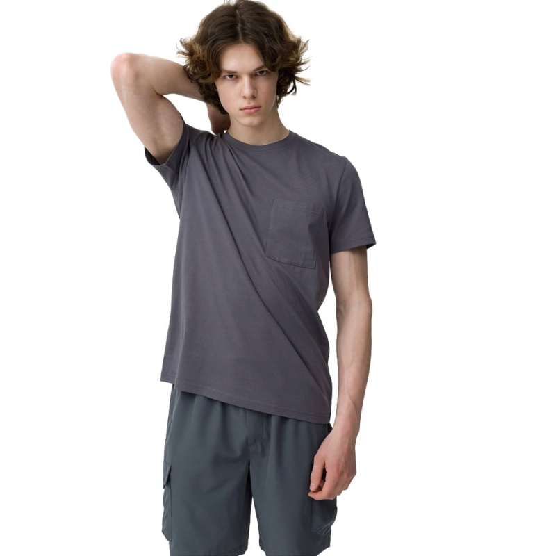 4F T-shirt Koszulka TTSHM297 Antracyt Model