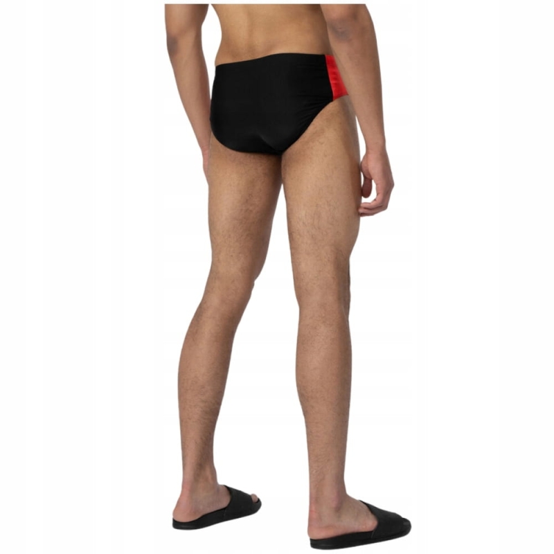 4F Kapielowki Meskie USWTM008 Czarne na modelu od tyłu