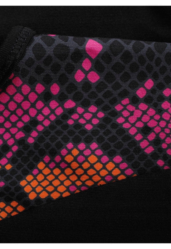 Zbliżenie na kolorowy materiał Topu sportowego Champion