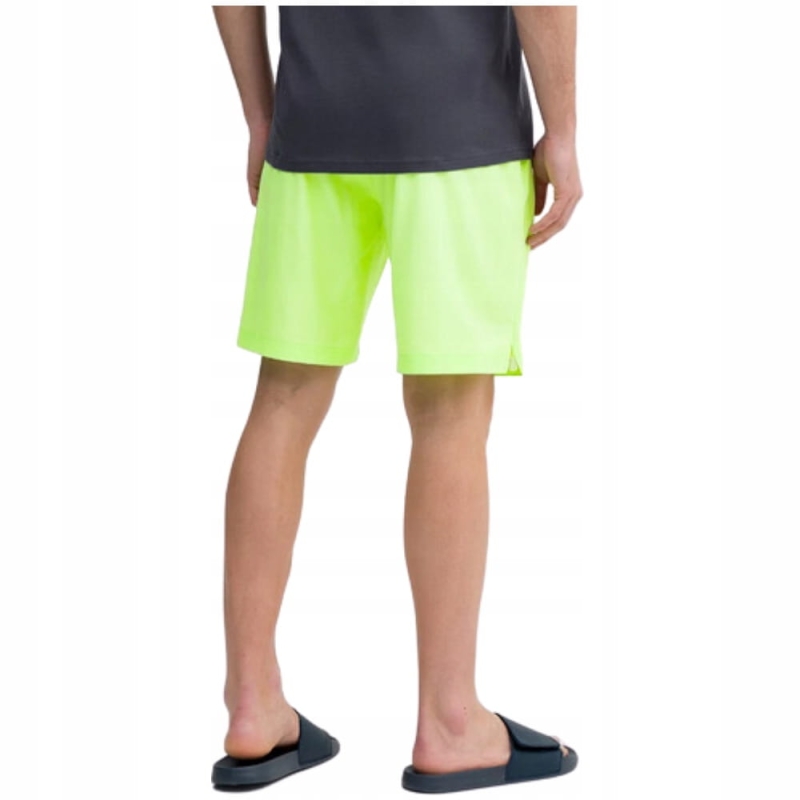 4F Spodenki Kąpielowe Męskie Szorty UBDSM031 Neonowe na modelu z tyłu