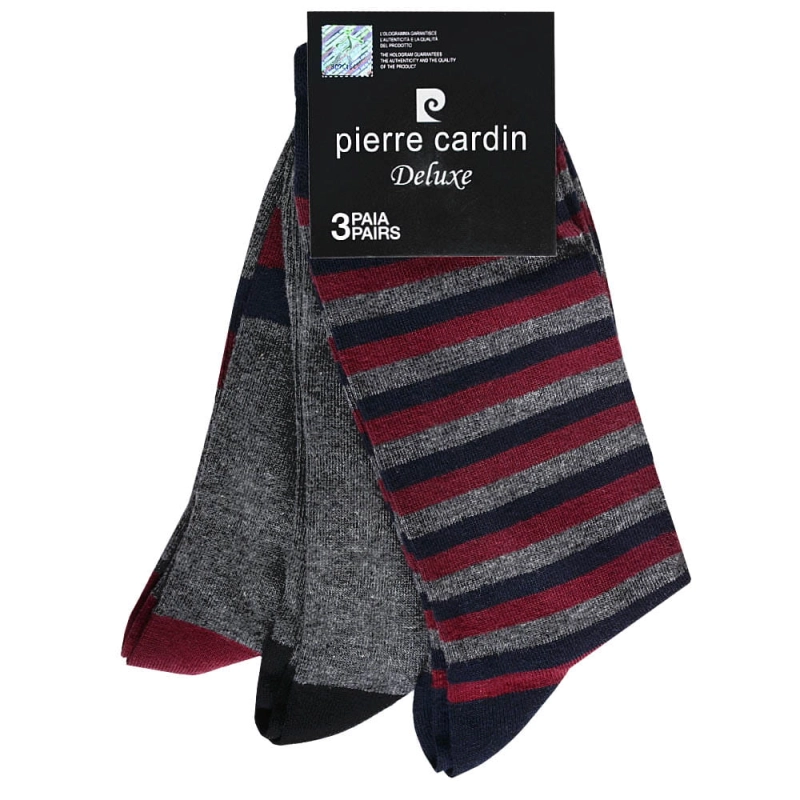 Trzy pary skarpet Pierre Cardin – jedna w paski, dwie gładkie
