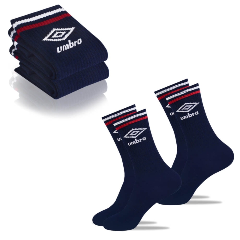Zestaw dwóch par białych, długich skarpet tenisowych Umbro z logo.
