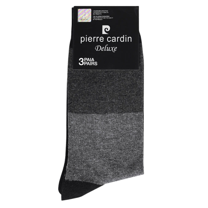 Bawełniana tkanina z dodatkiem elastycznych włókien w skarpetach Pierre Cardin.