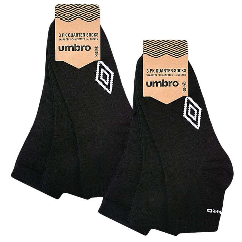 Oryginalne opakowanie Umbro z sześcioma parami uniwersalnych skarpet zakostek.