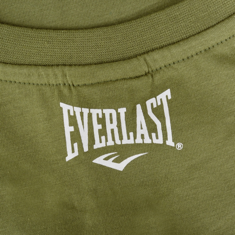 Detal nadruku i wykończenia koszulki męskiej Everlast 290J86