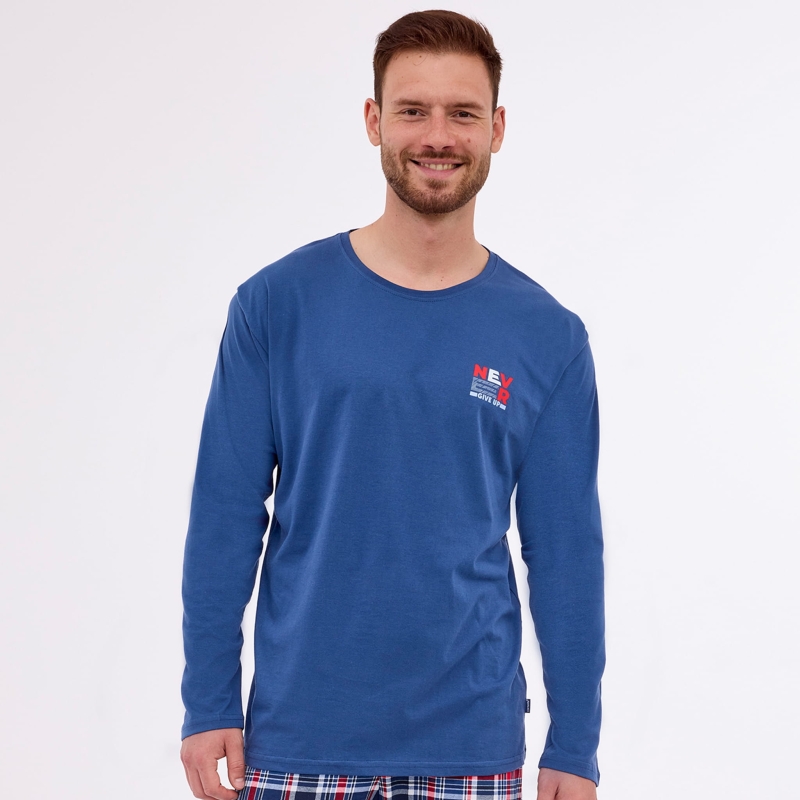 Niebieska koszulka piżamy Cornette z napisem Never Give Up.