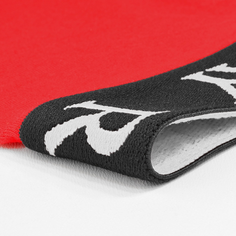 Zbliżenie na materiał i wykończenie bokserek Replay