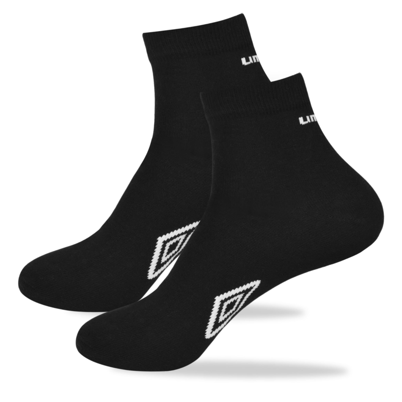 Skarpetki Umbro – 2 czarne pary z białym logo.