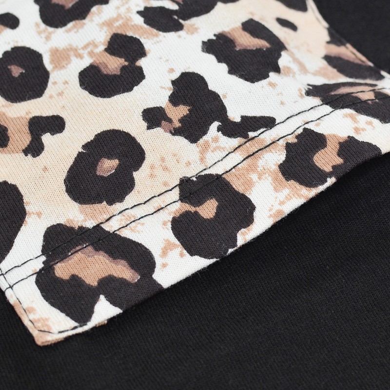 Kieszeń koszulki piżamy Cornette we wzór panterki