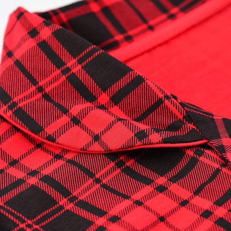 Cornette piżama – zbliżenie na kołnierz z kraty