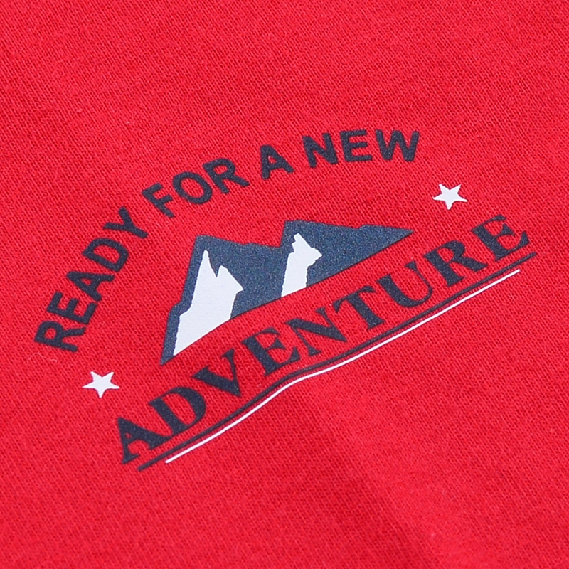 Cornette piżama – nadruk Adventure na czerwonej bluzce