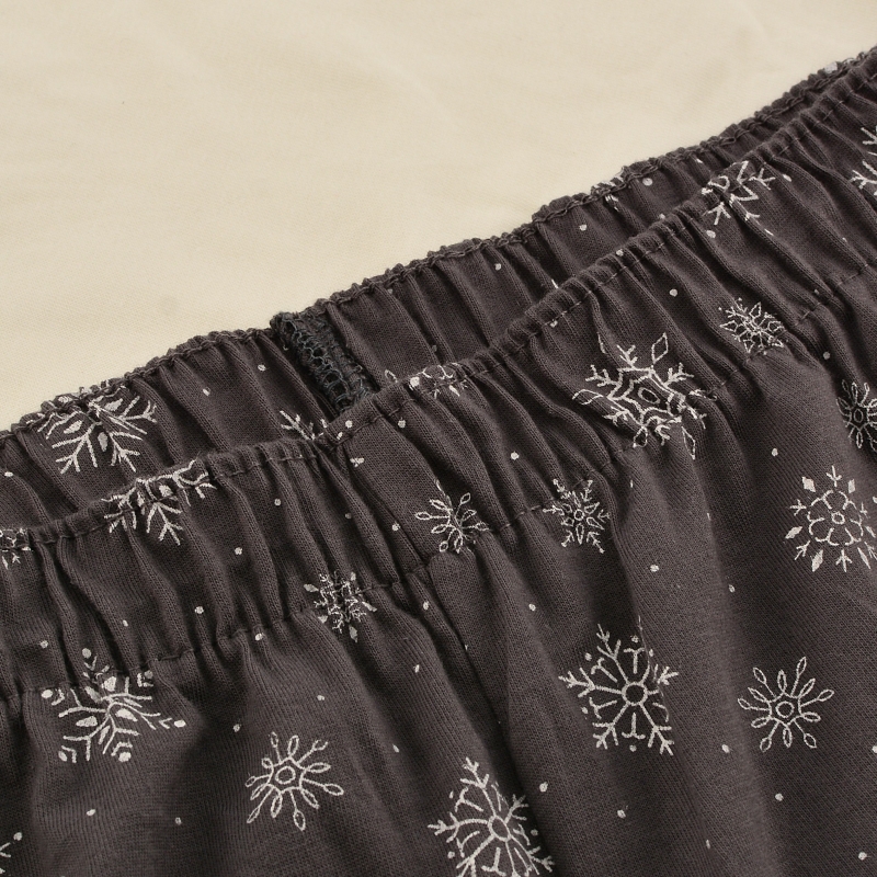 Cornette piżama – elastyczna gumka spodni w śnieżynki