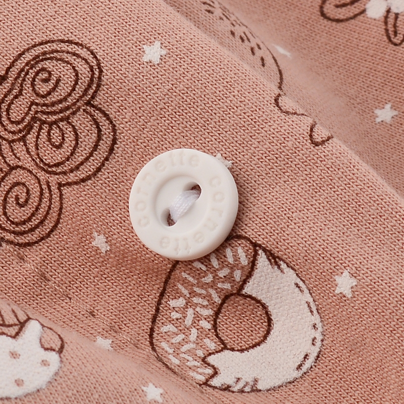 Cornette piżama – guzik z logo i nadruk pączka na spodniach