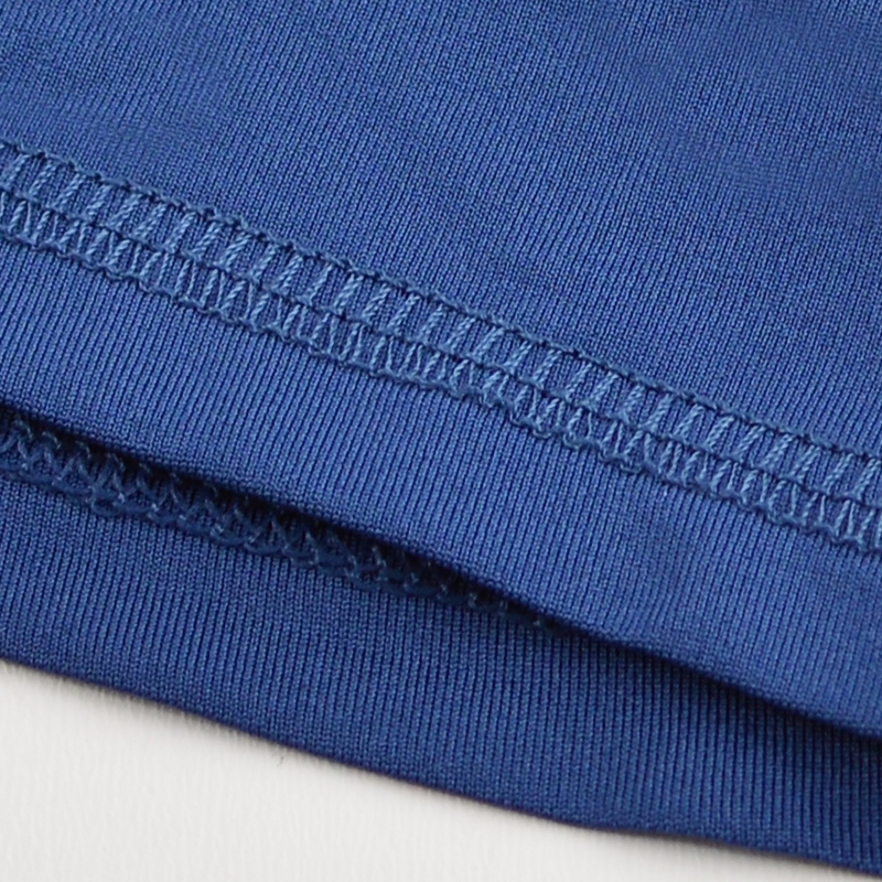 Zbliżenie materiału i przeszyć bokserek Scotch&Soda